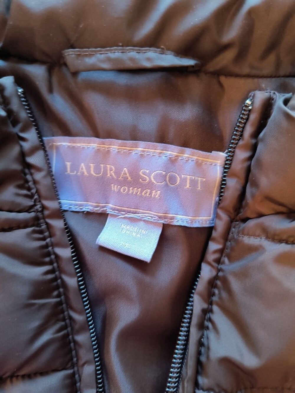 Laura Scott Woman 1X Dark Brown Quilted Vest Zip-Up Lightweight - Picture 2 of 7